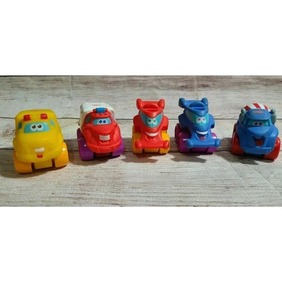 Hasbro Lil Chuck Vehicles Lot of 5 Trucks Cars Toys 2.5" 2005 - Picture 1 of 4